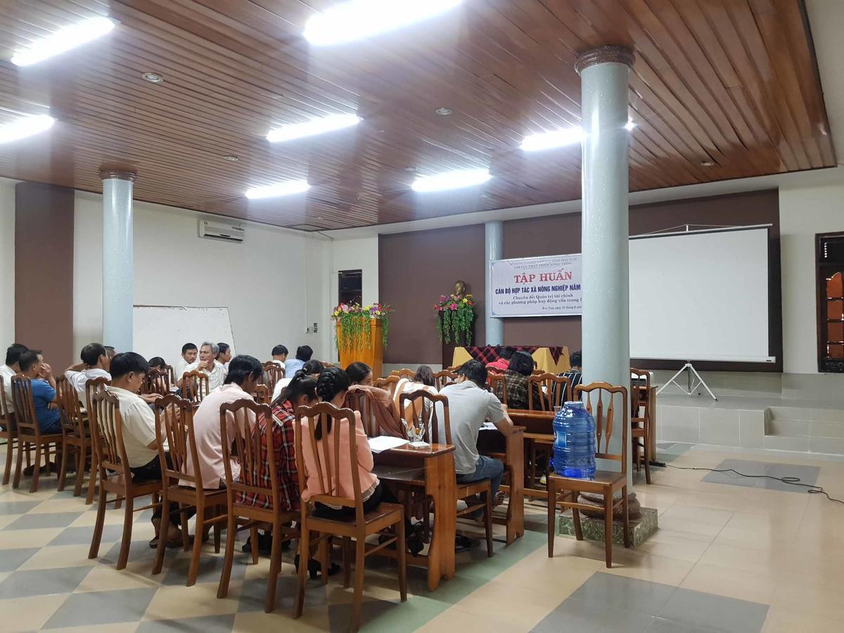 Tay Nguyen Hotel Kon Tum Exterior foto